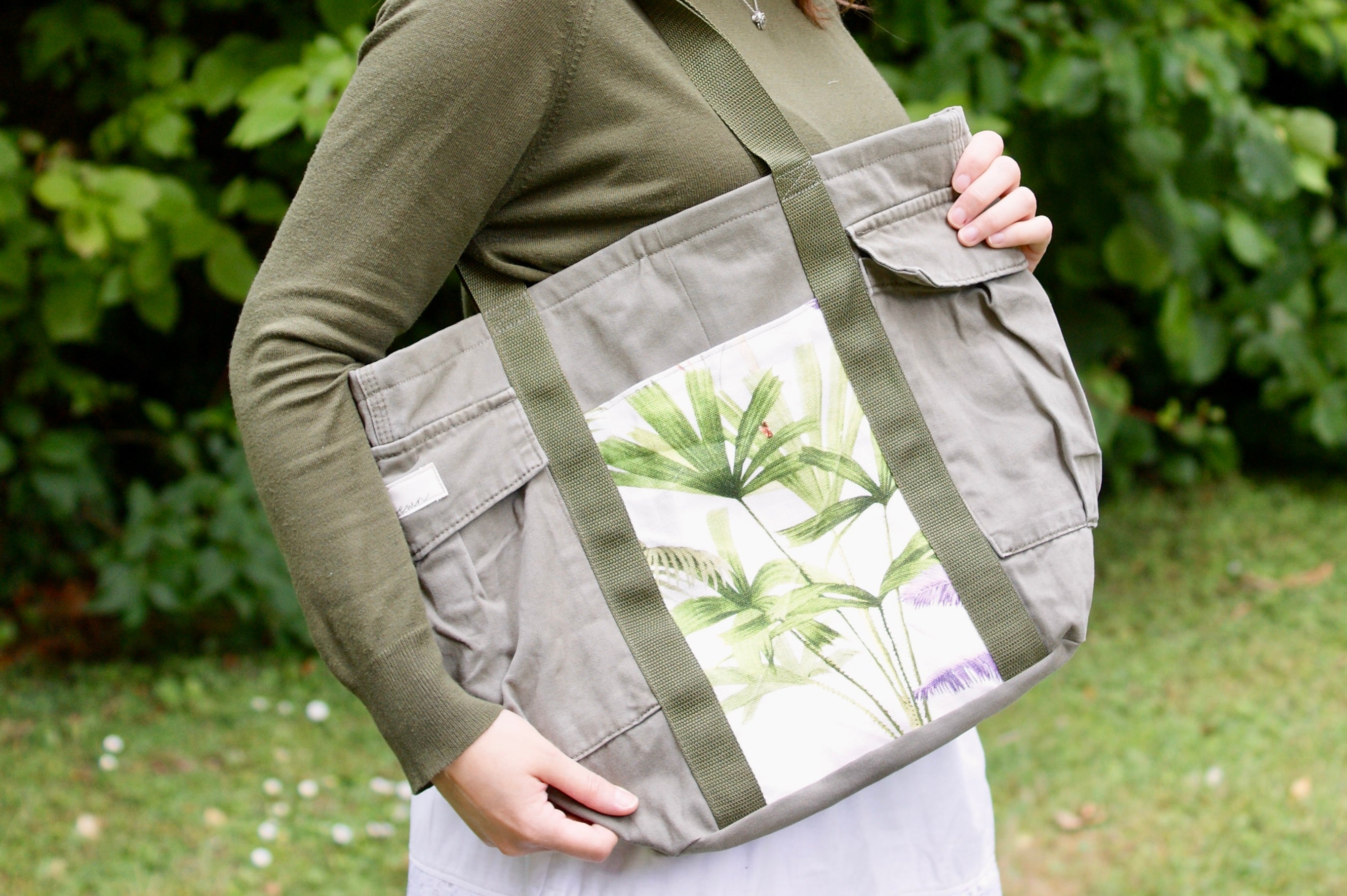 Rainforest Trail Cargo Tote
